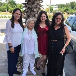 Meet your Posher, Grace